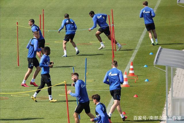 勇士促成NBA史上首个六方交易 李凯尔正式加盟